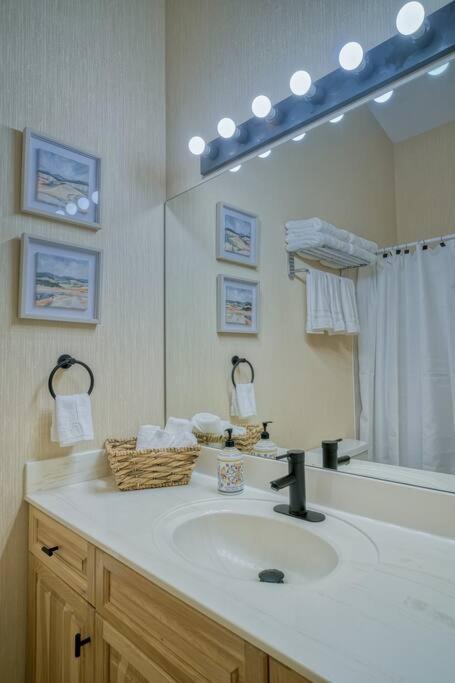 קאנמור 5 Mins To Banff - Cozy Townhome 2Br&2Bath - Banff Pass Included מראה חיצוני תמונה