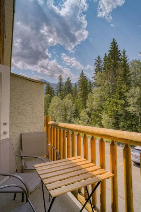 קאנמור 5 Mins To Banff - Cozy Townhome 2Br&2Bath - Banff Pass Included מראה חיצוני תמונה