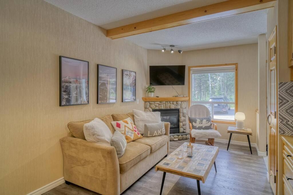 קאנמור 5 Mins To Banff - Cozy Townhome 2Br&2Bath - Banff Pass Included מראה חיצוני תמונה